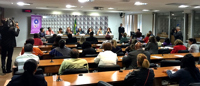 Evento fez parte das comemorações do dia 8 de março e reforçou a necessidade da continuidade da luta das mulheres no país contra toda forma de opressão e por igualdade de direitos e oportunidades