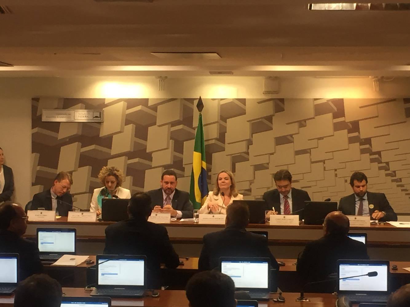 outor da Unicamp afirmou que PLP 257 compõe um conjunto de regras que engessa a autonomia dos estados, penalizando principalmente o servidor público