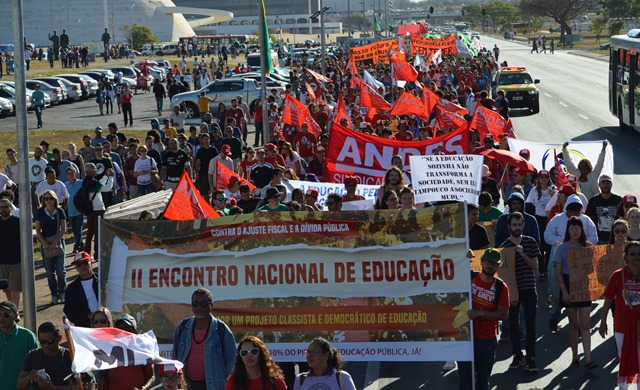 De acordo com a FASUBRA, o ato representa a expressão de todas as manifestações que vem surgindo na educação pública no país