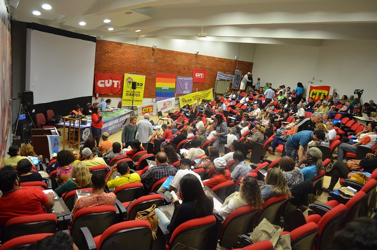 Discursos também apontam a necessidade de unidade nas ações para enfrentamento da retirada e direitos e pelo Fora Temer