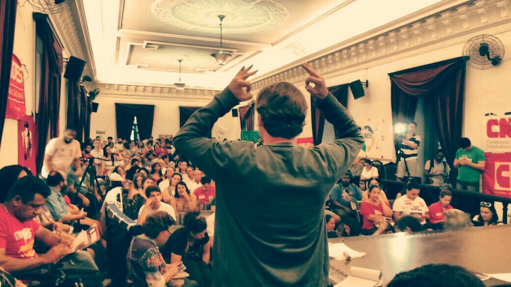 Evento aconteceu no Rio de Janeiro, e reuniu manifestantes em defesa da educação e da democracia na política e nas escolas.