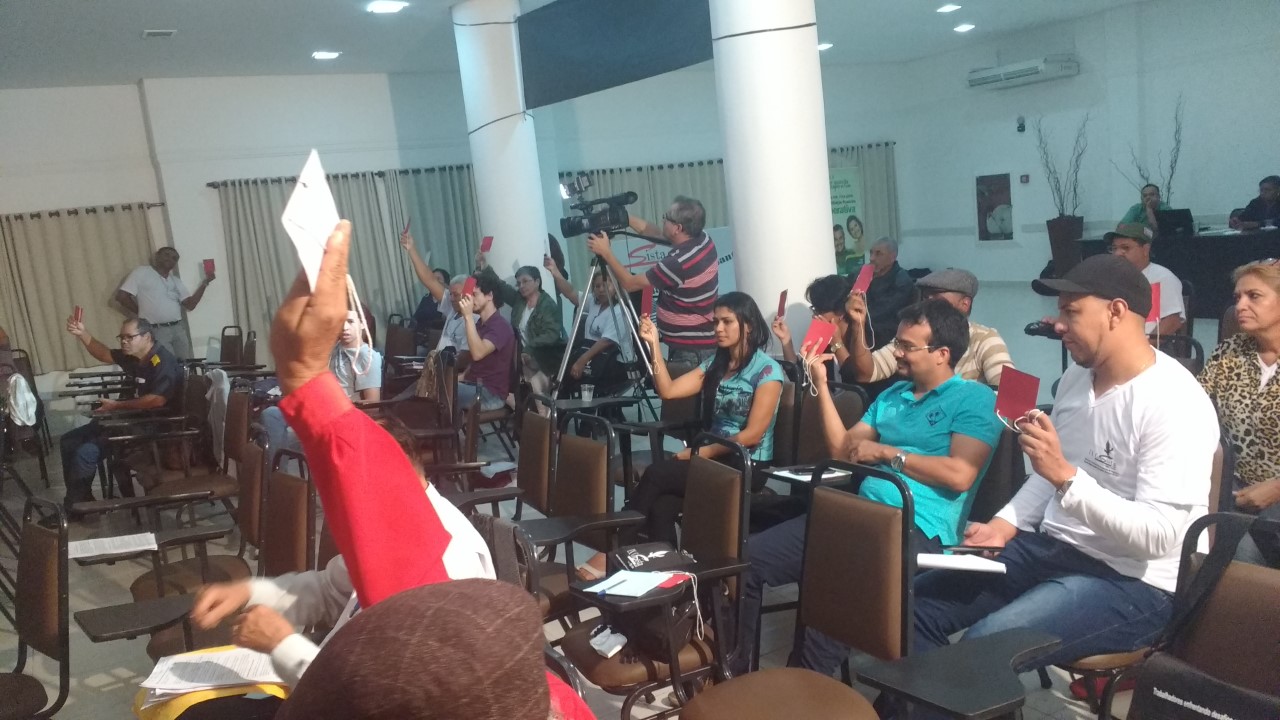 Momento em que os delegados congresso referendavam a aprovação das contas do SISTA/MS