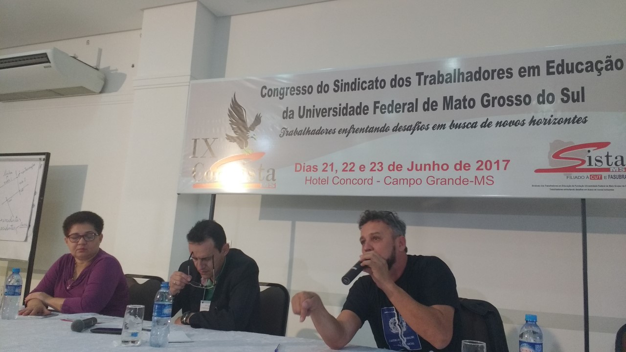 Mesa da terceirização no congresso